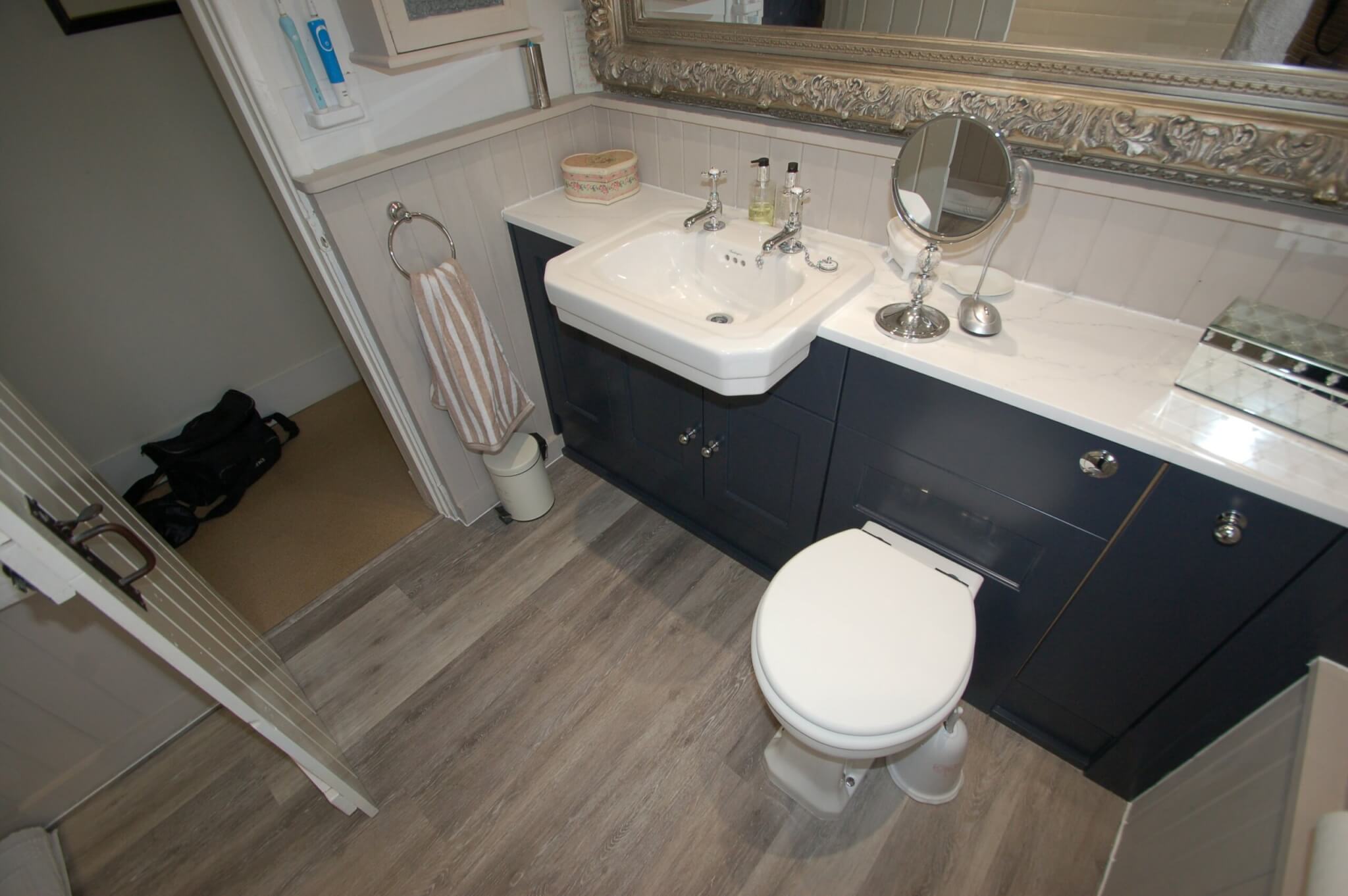 Roper Rhodes Burford fitted furniture